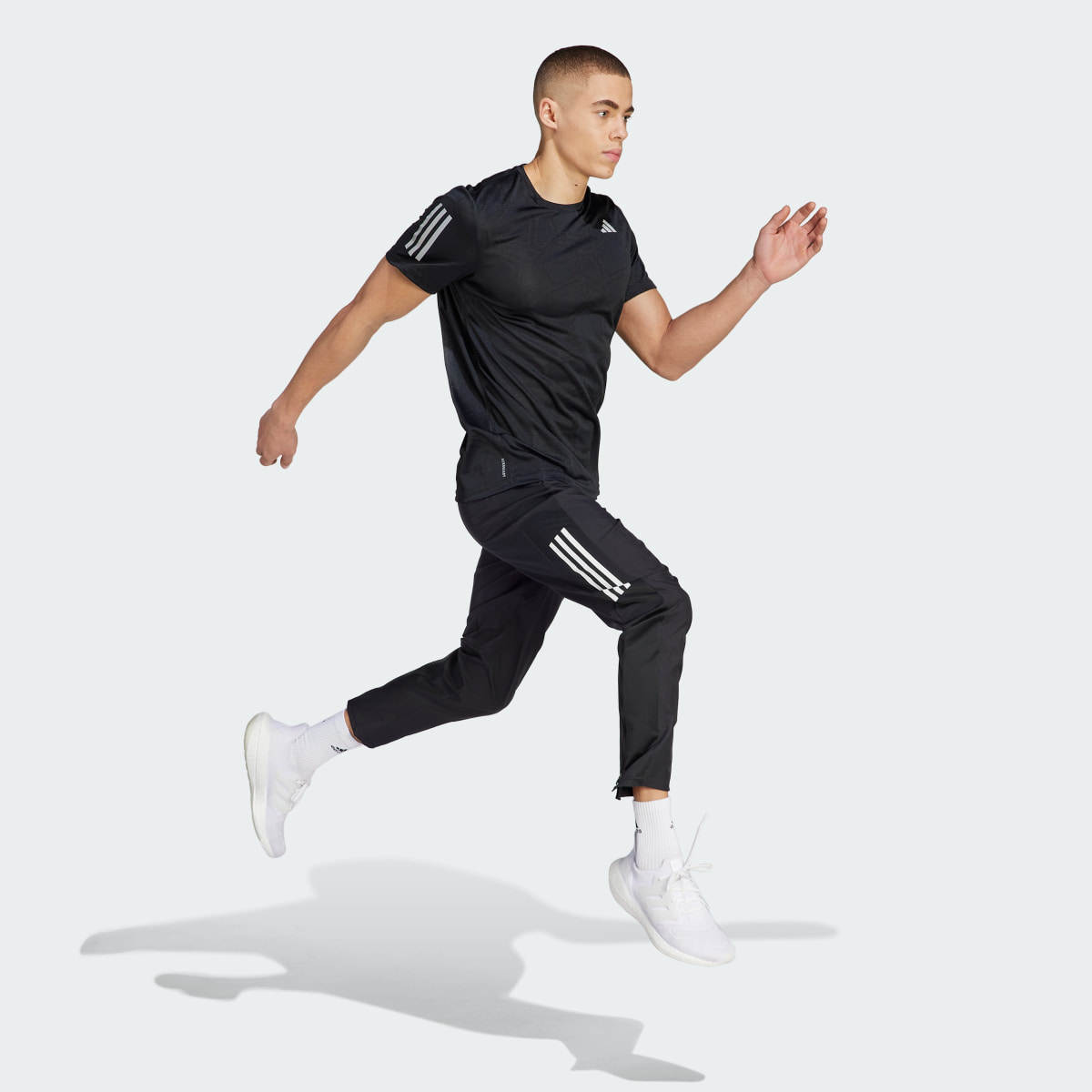 Adidas Playera Own the Run Carbon Measured. 4