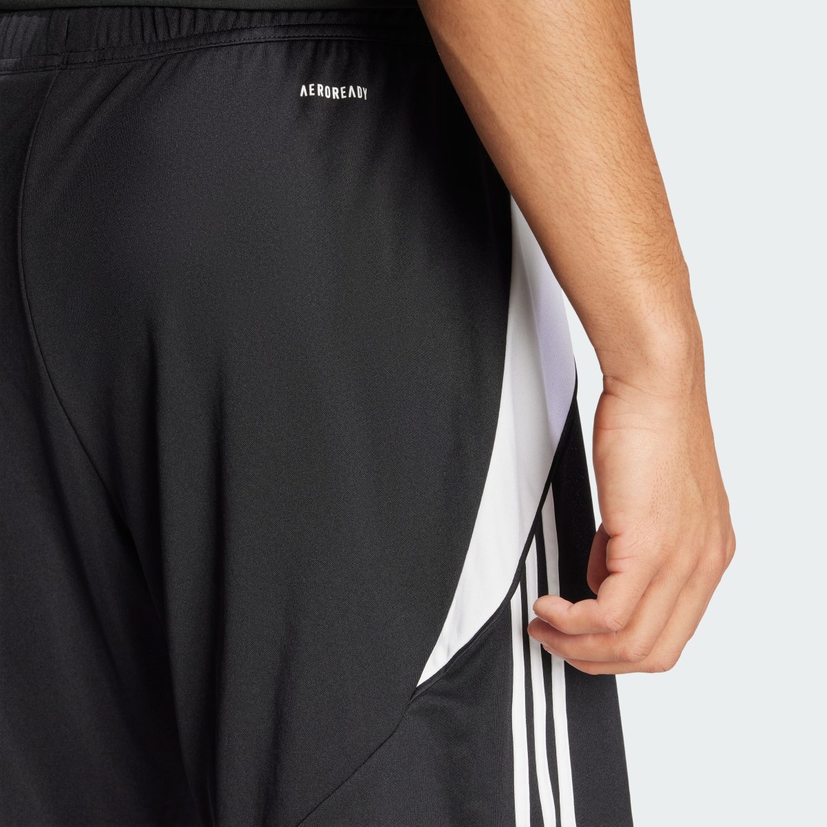 Adidas Tiro 24 Training 2-in-1 Shorts. 8