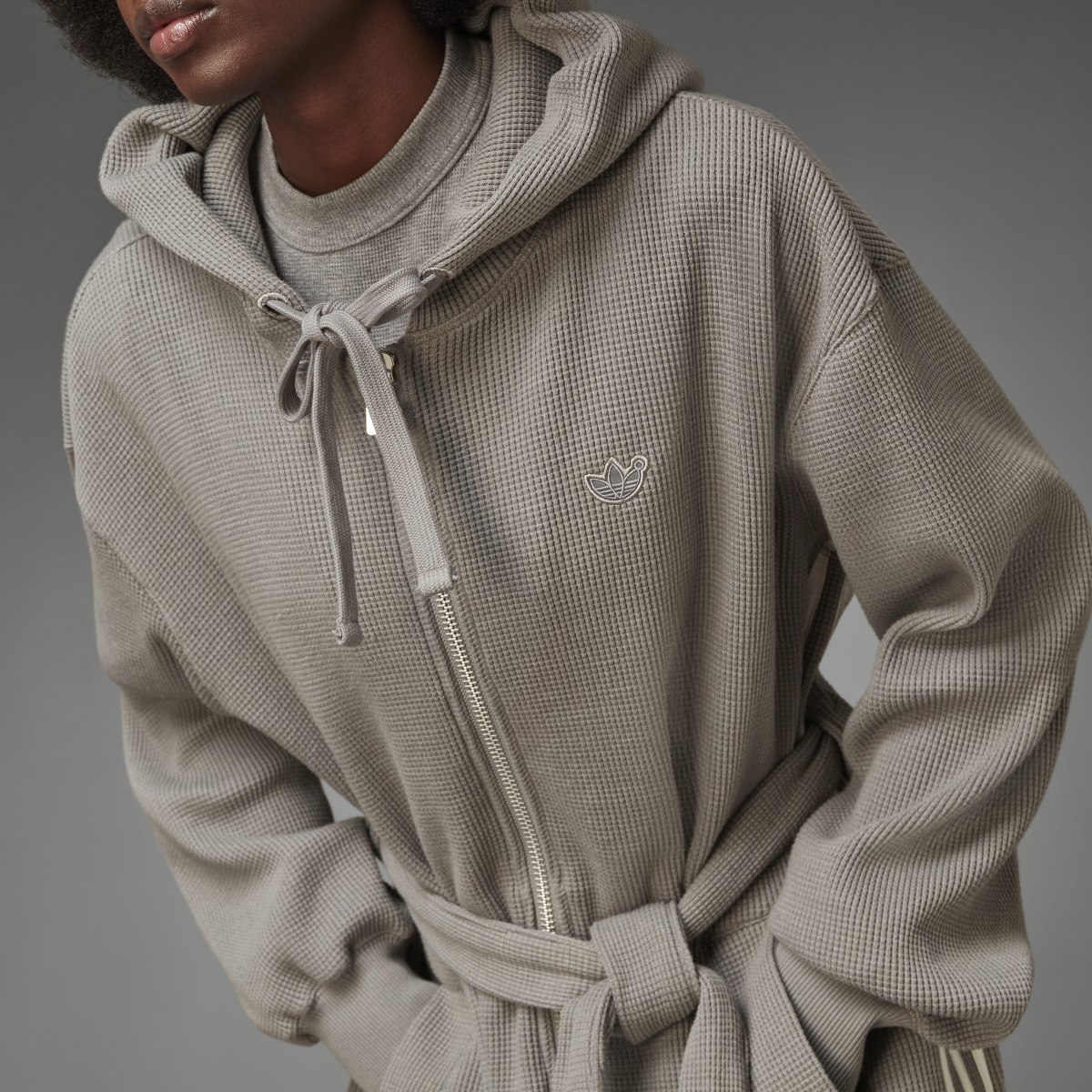 Adidas Robe Blue Version. 9 Adidas Robe Blue Version. 9