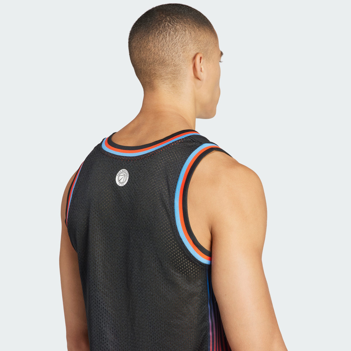 Adidas Maglia AEROREADY Paris Basketball. 7