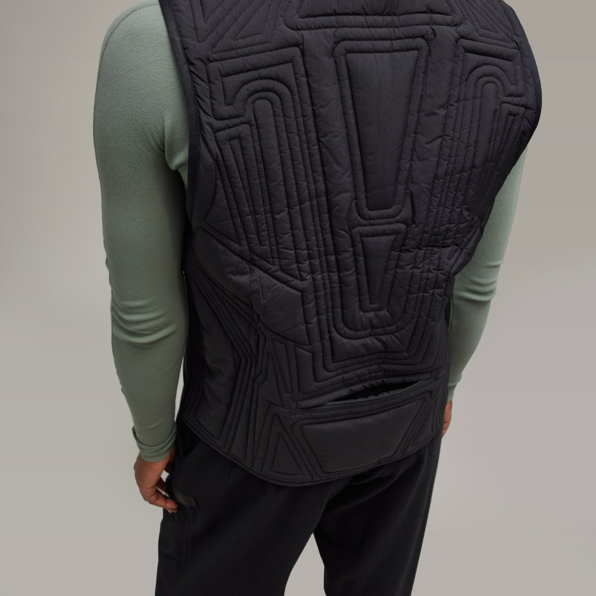 Adidas Y-3 Quilted Vest. 8