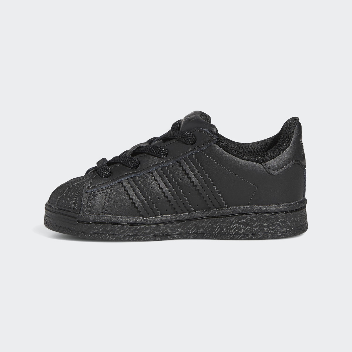 Adidas Chaussure Superstar. 7