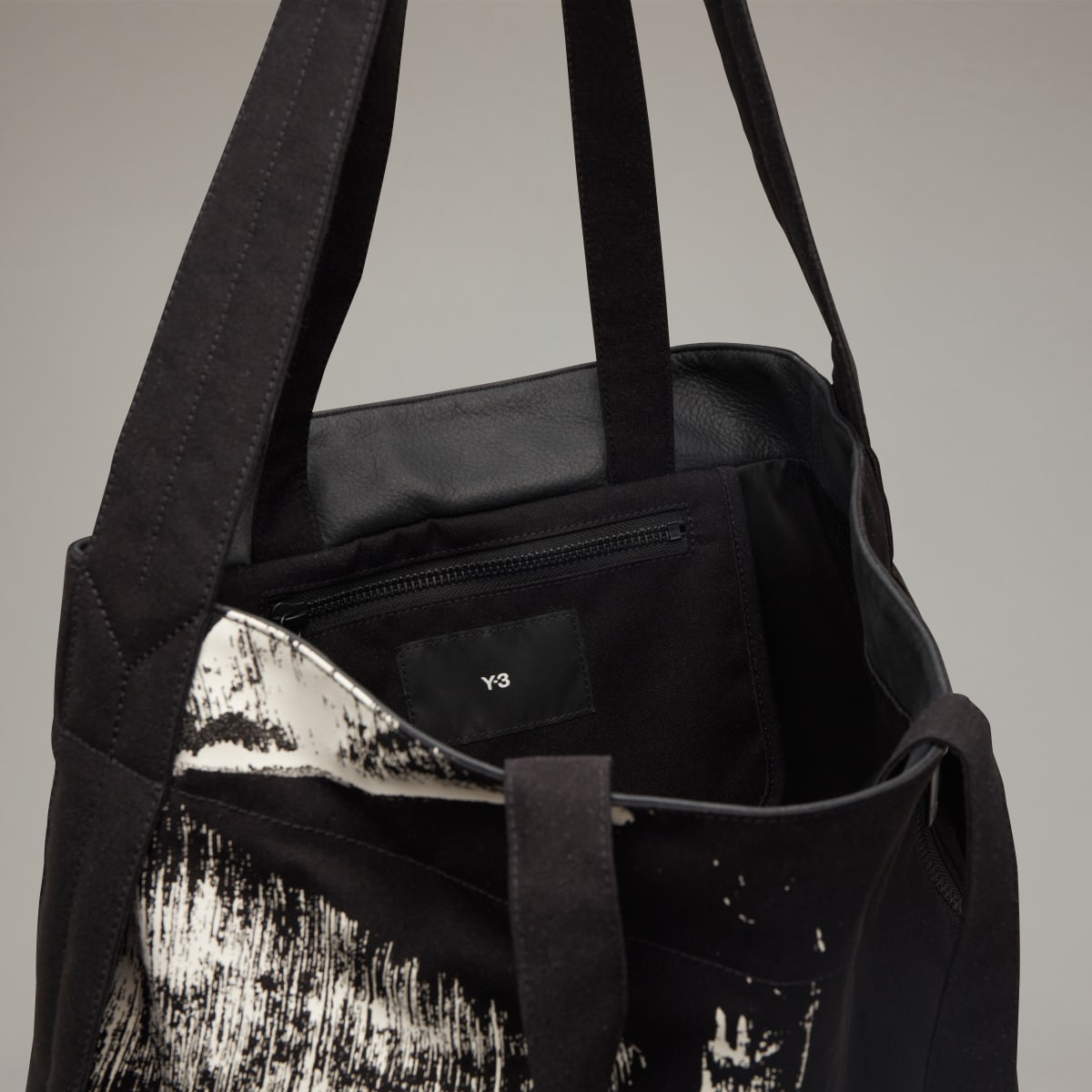 Adidas Y-3 AOP C BAG. 5