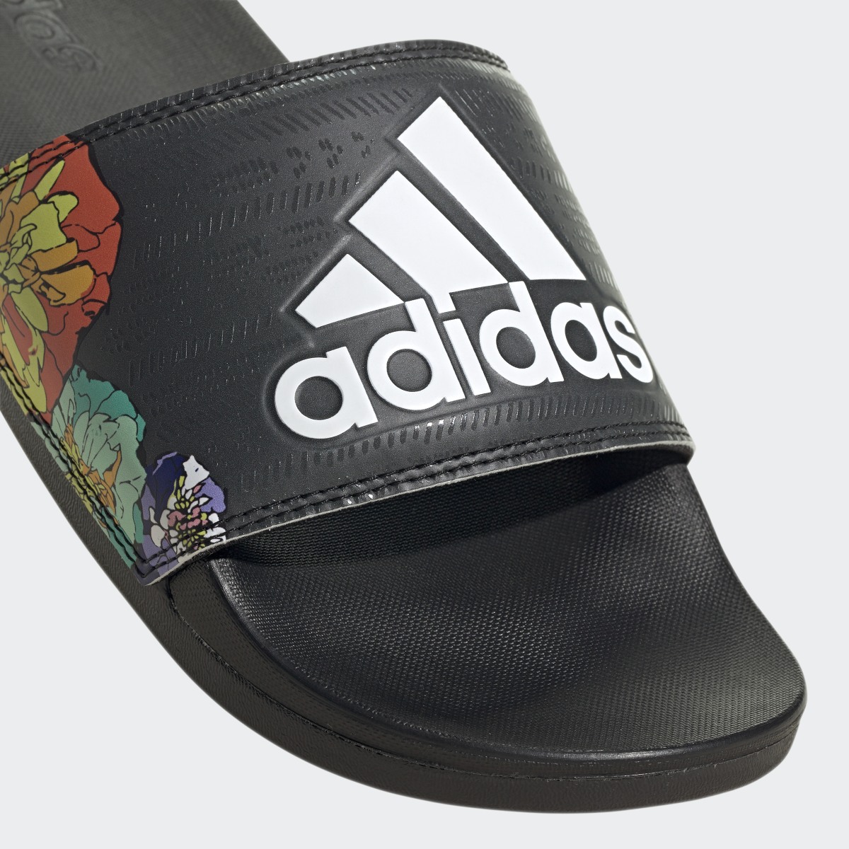 Adidas Chancla Adilette Comfort. 9