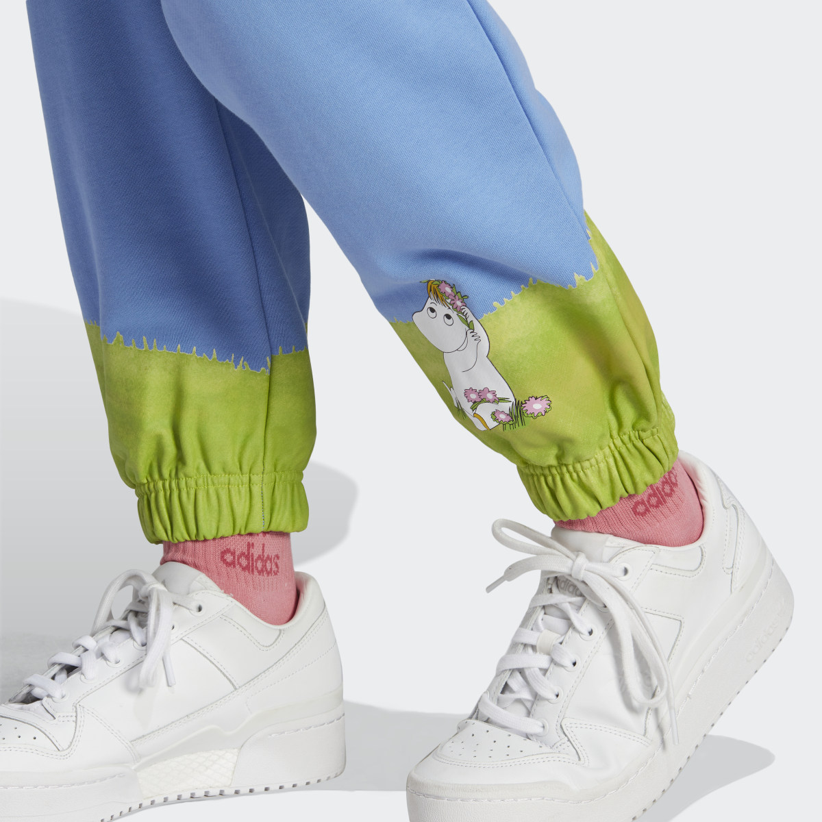 Adidas Originals x Moomin Graphic Sweat Pants. 5