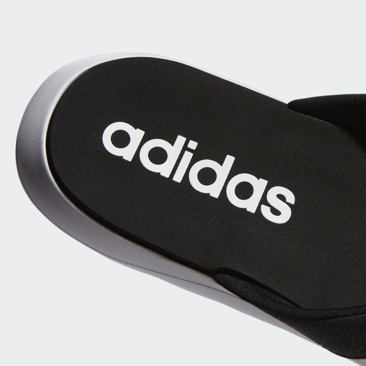 Adidas Comfort Parmak Arası Terlik. 10