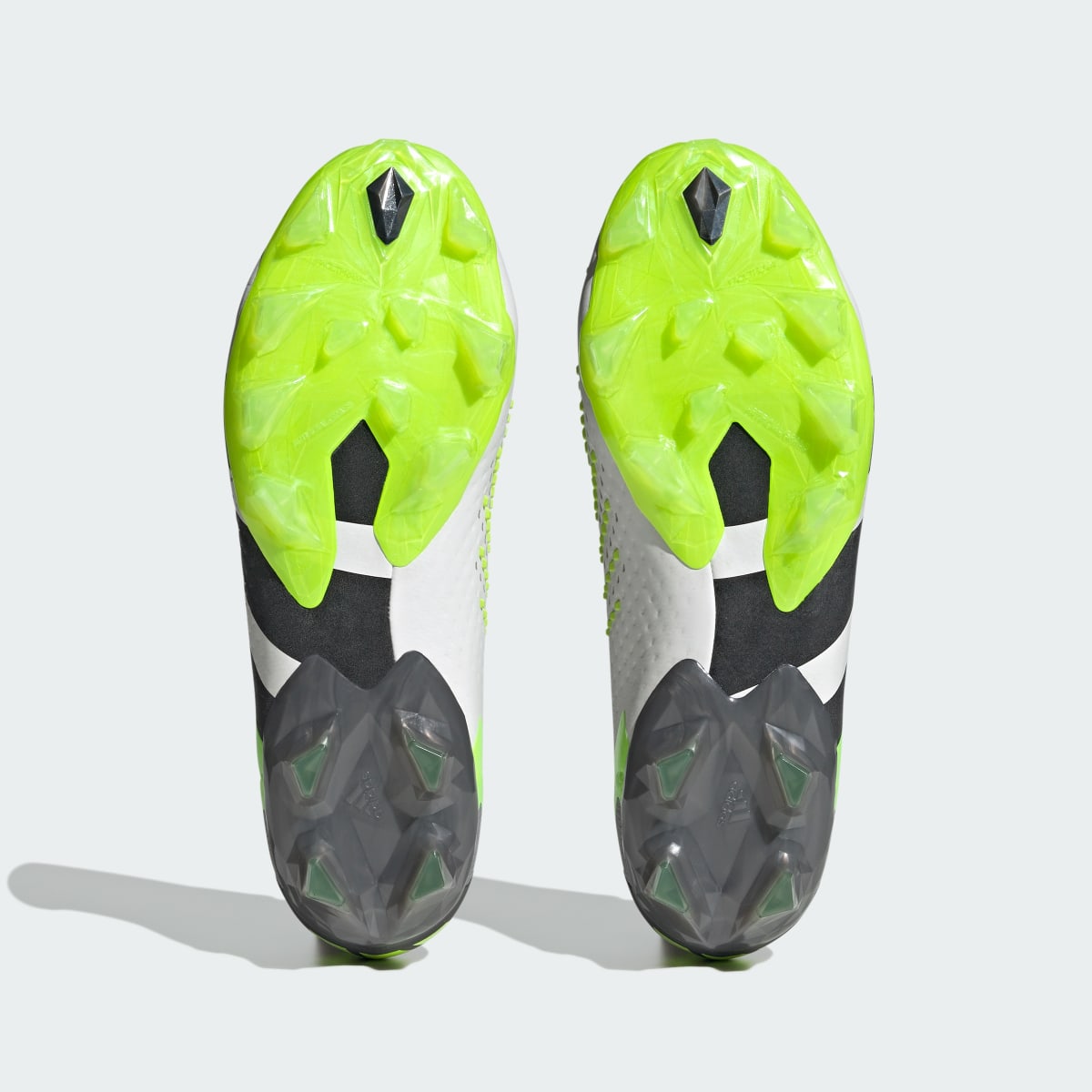 Adidas Bota de fútbol Predator Accuracy.1 Low césped artificial. 7