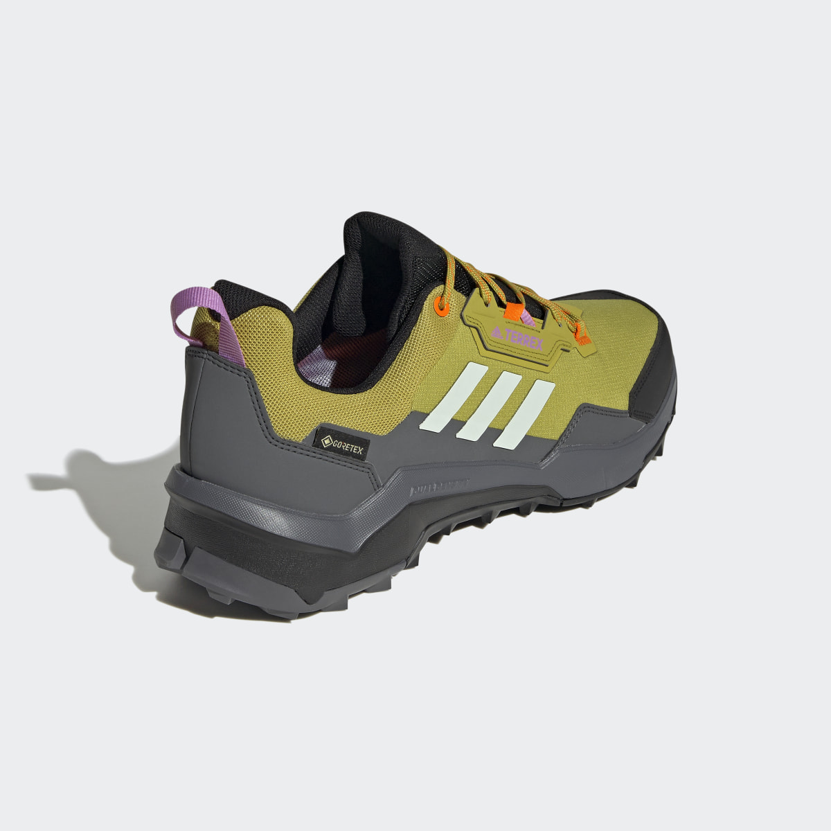 Adidas Chaussure de randonnée Terrex AX4 GORE-TEX. 9