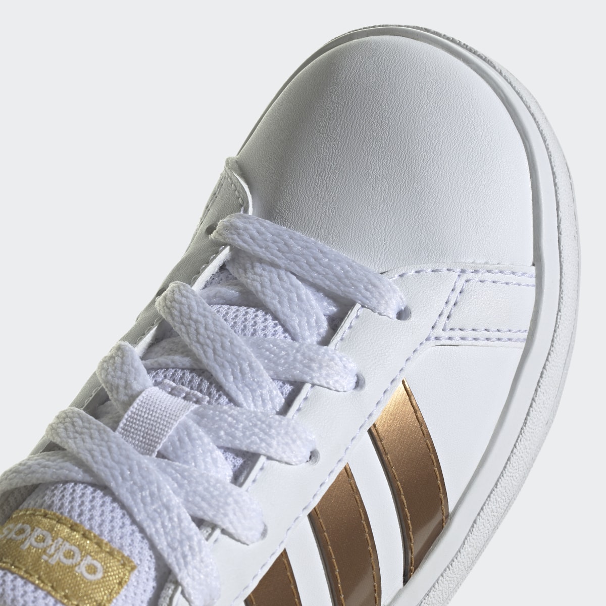 Adidas Grand Court Sustainable Lace Schuh. 10