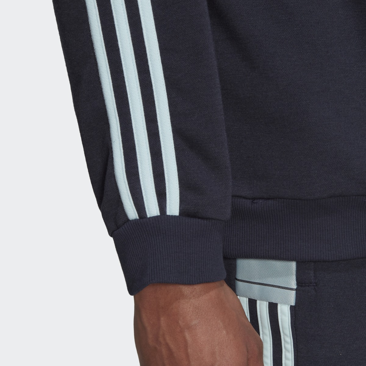 Adidas Sweat-shirt à capuche Tiro. 8