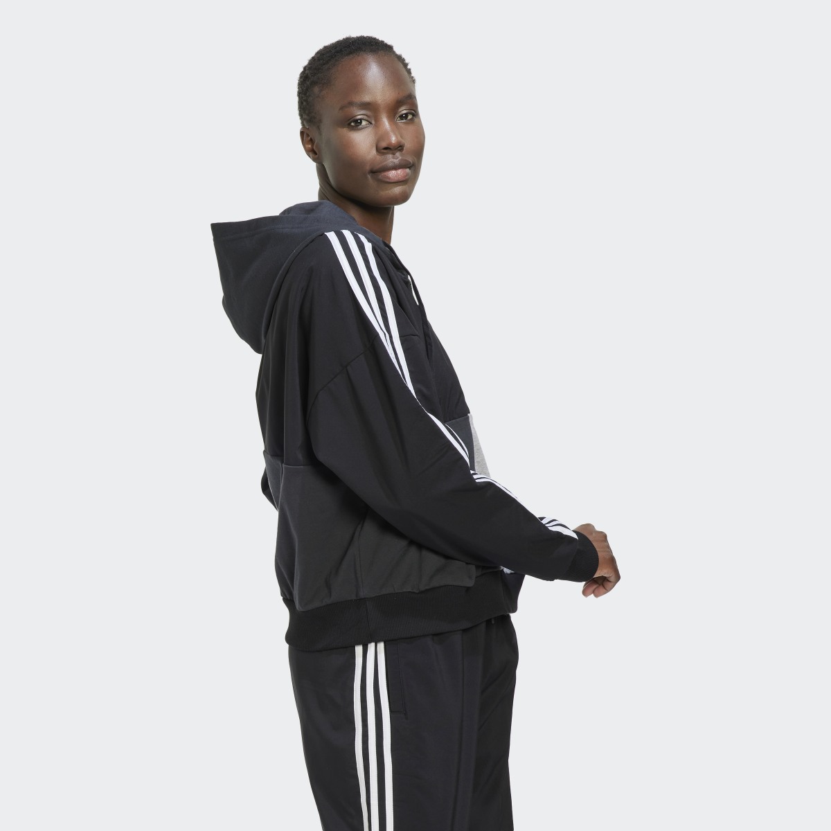 Adidas Veste à capuche entièrement zippée Essentials 3-Stripes Colorblock. 4