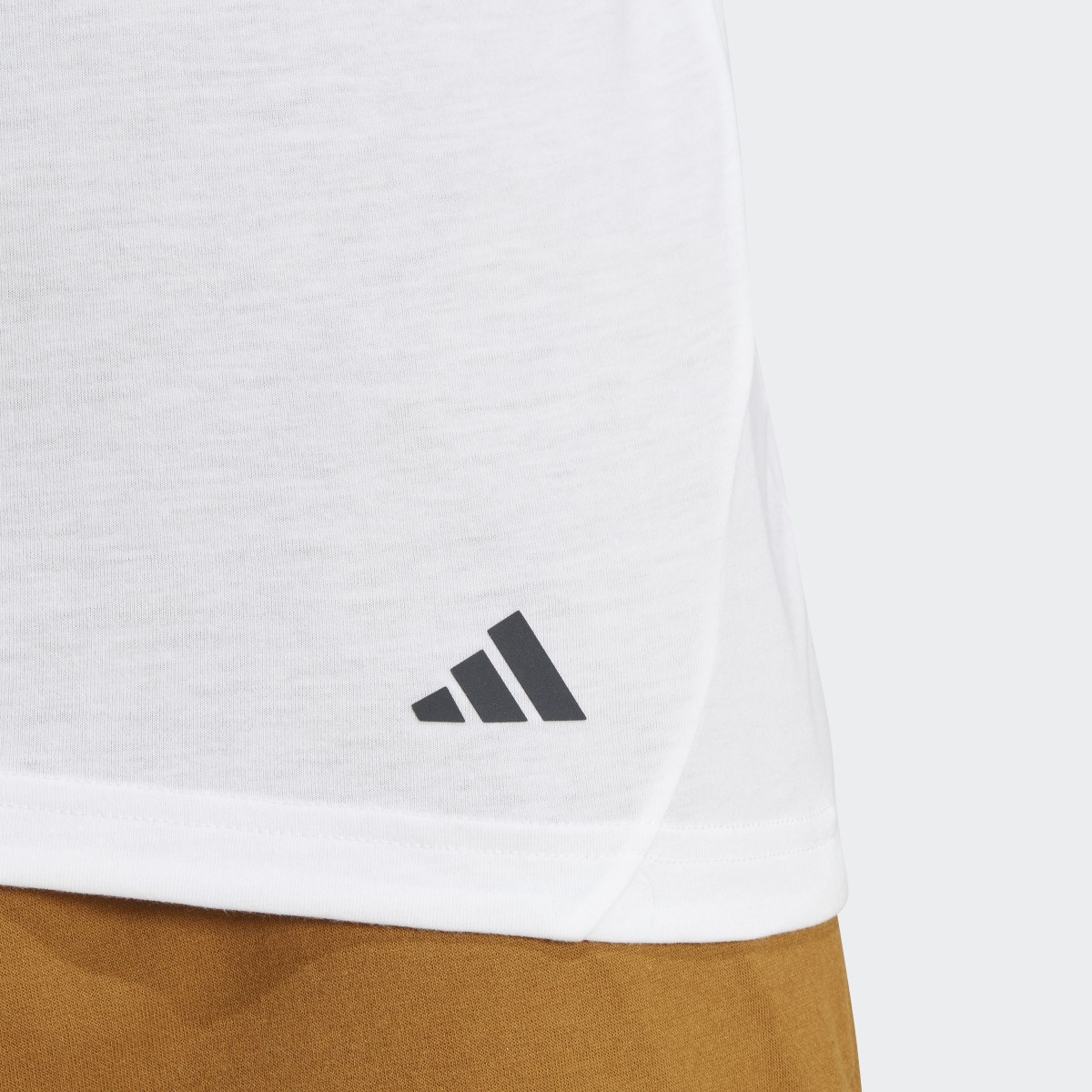 Adidas T-shirt da allenamento Yoga Base. 7