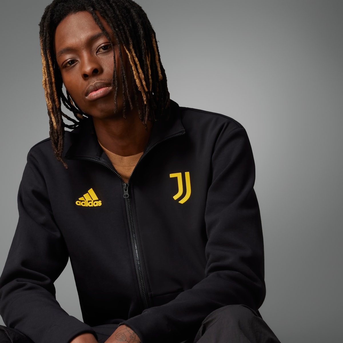 Adidas Juventus Anthem Jacket. 4