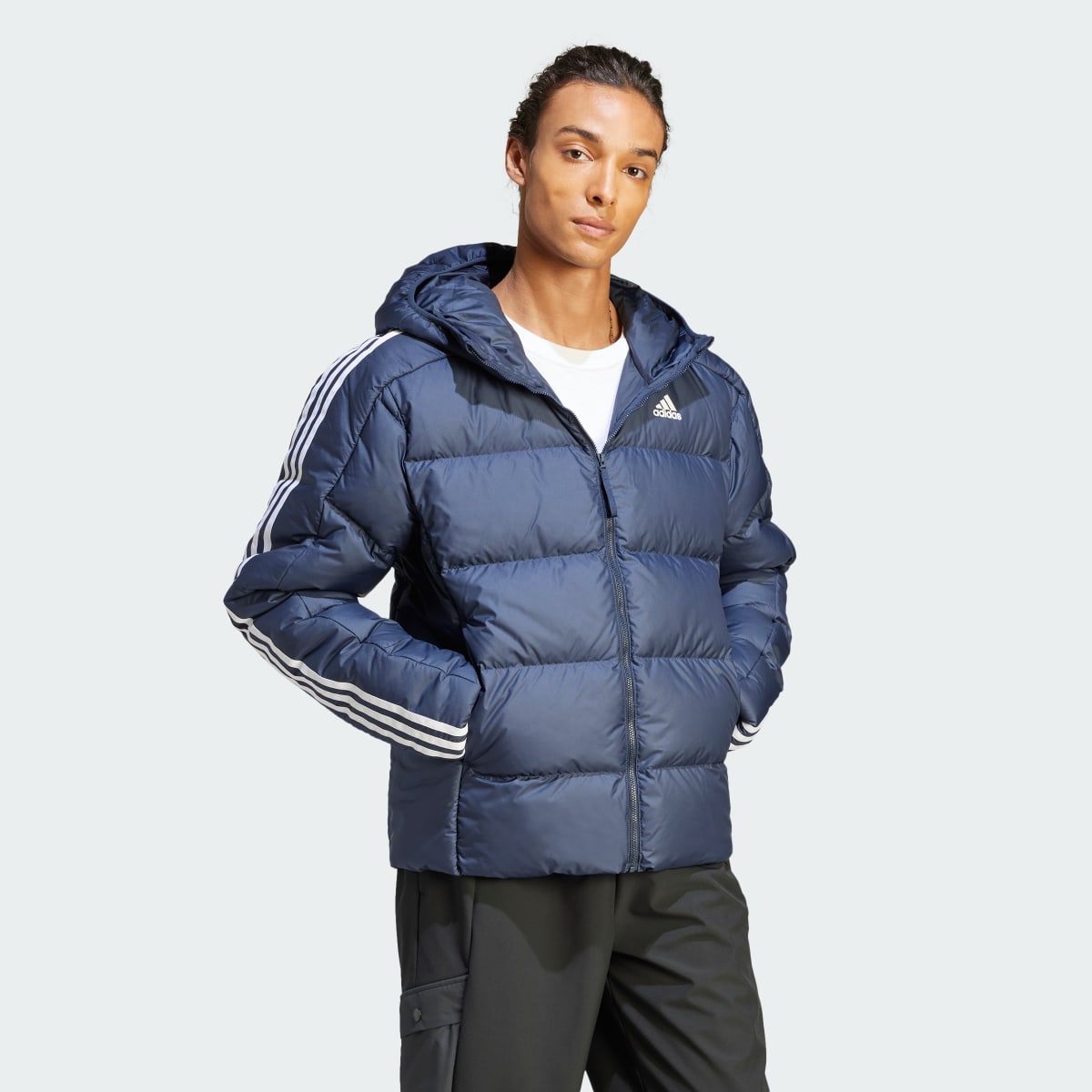 Adidas Chaqueta de plumón con capucha Essentials Midweight. 4