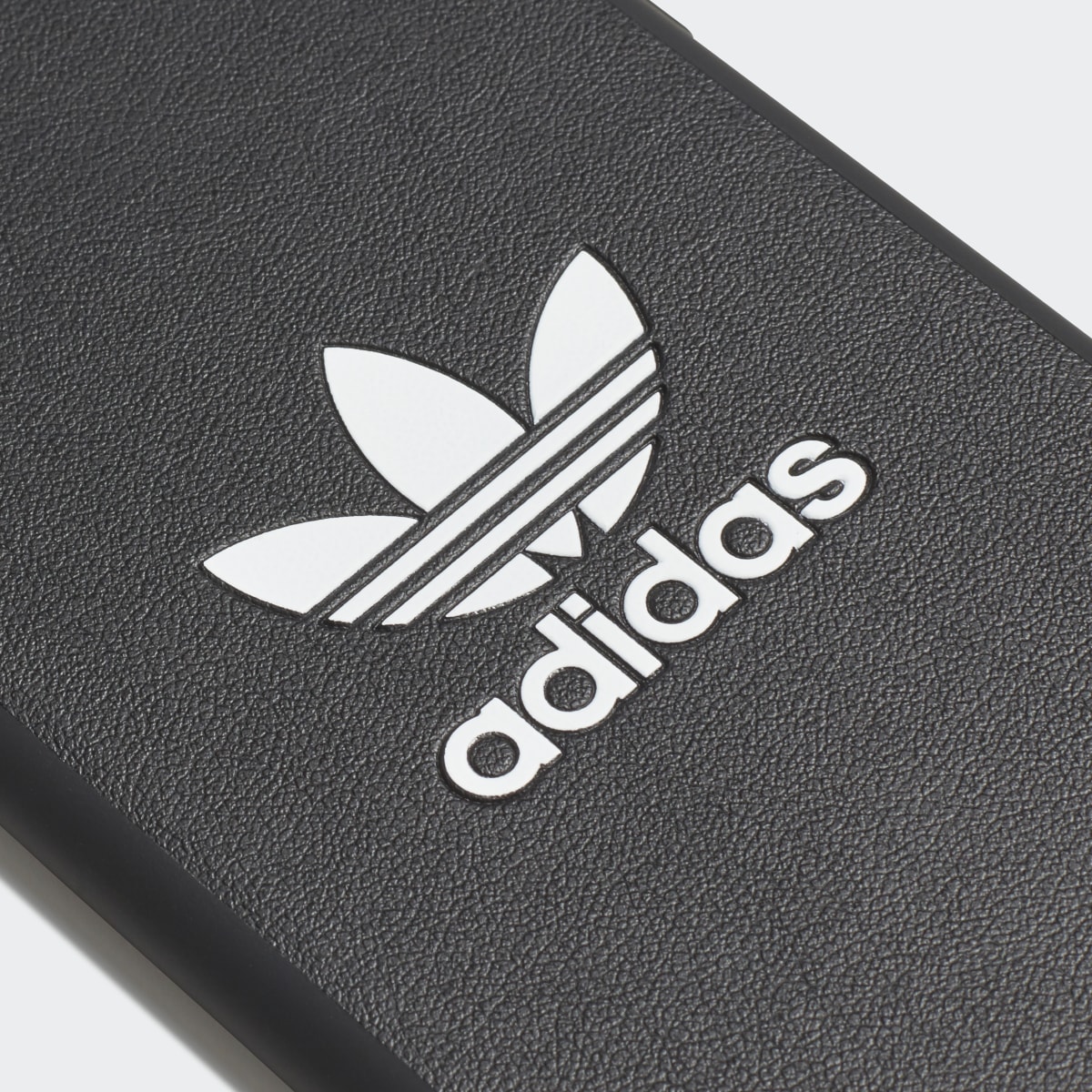 Adidas Basic Logo Case iPhone X. 6