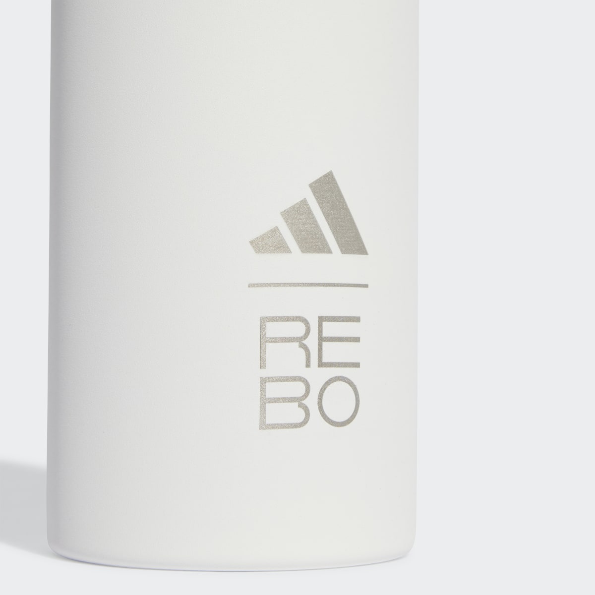 Adidas x REBO Smart Bottle. 6