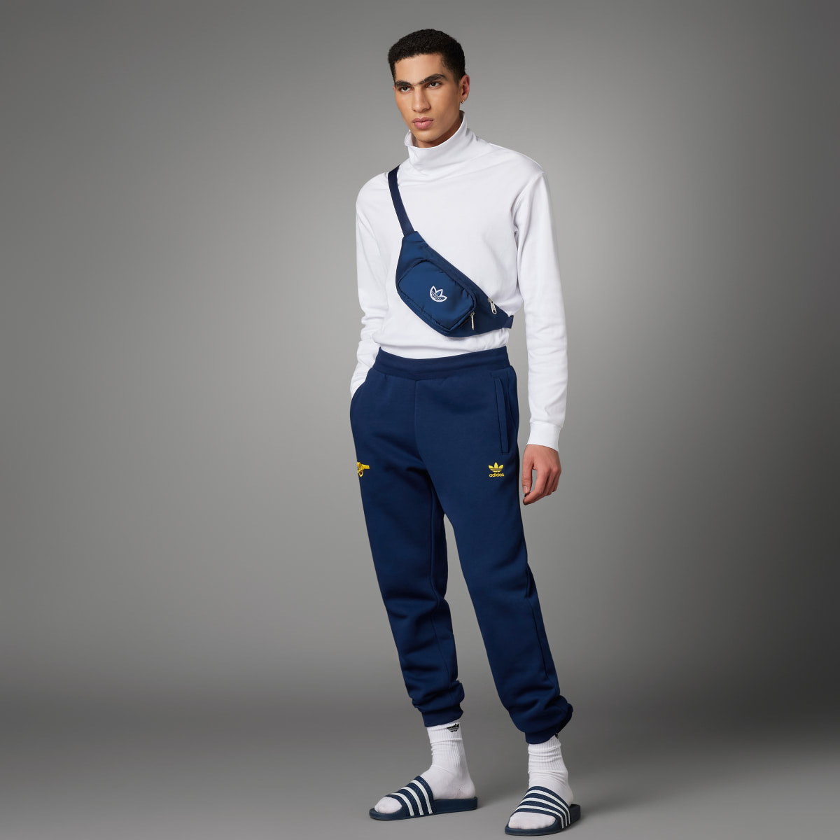 Adidas Arsenal Essentials Trefoil Pants. 7