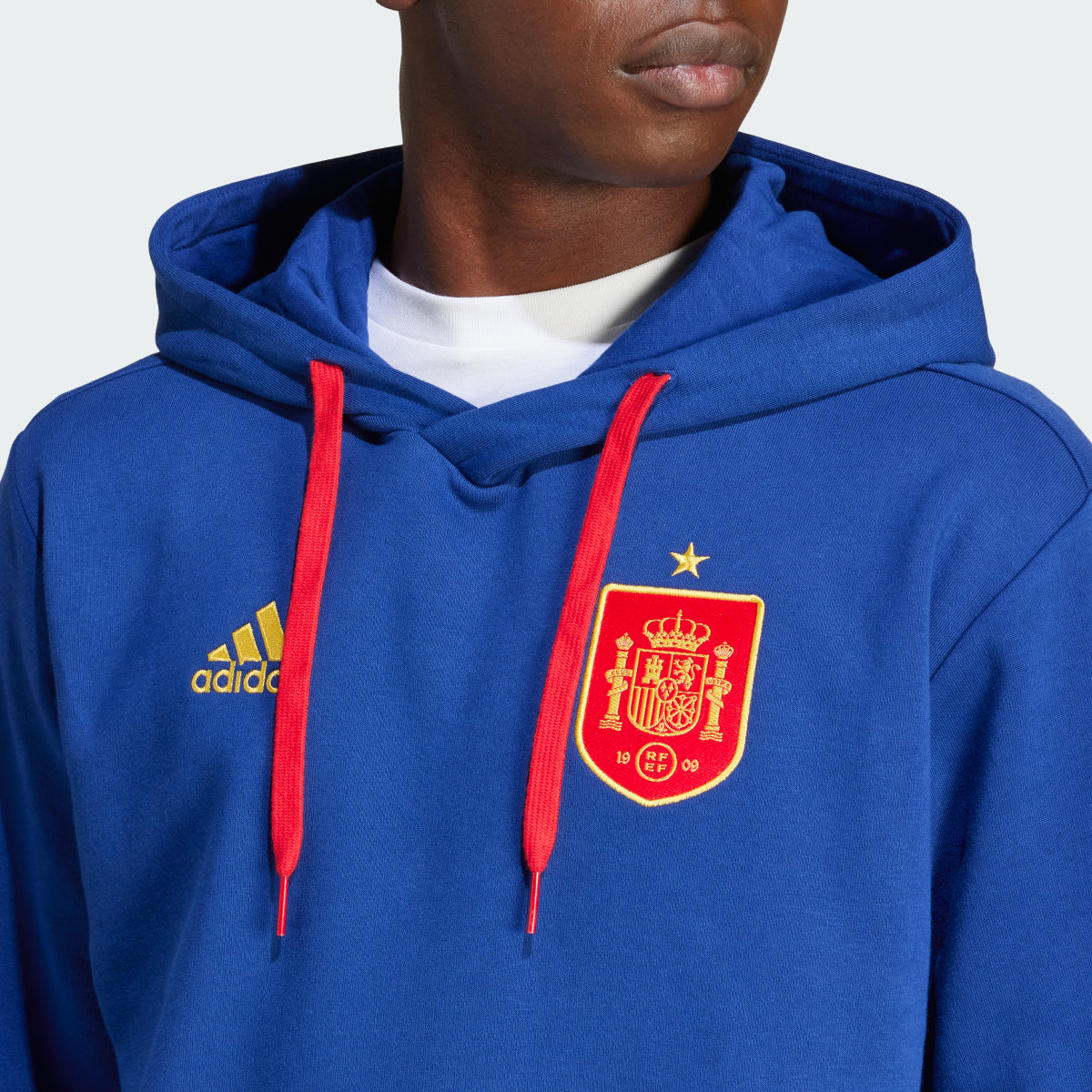 Adidas Camisola com Capuz DNA da Espanha. 6