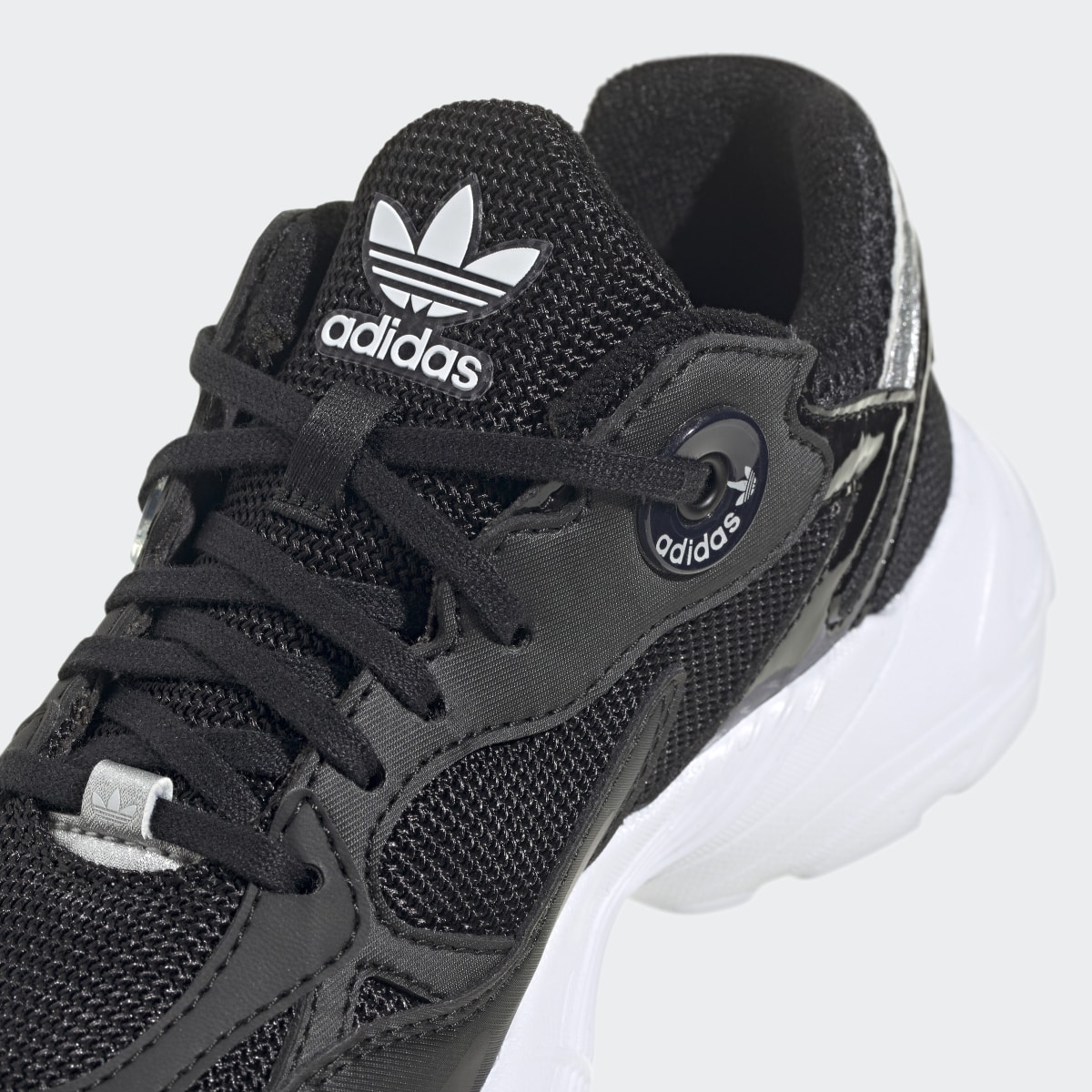 Adidas Chaussure Astir. 9