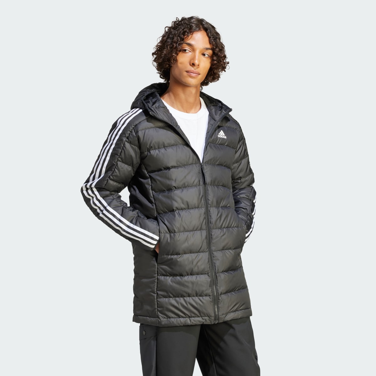 Adidas Parka imbottito Essentials 3-Stripes Light Hooded. 4