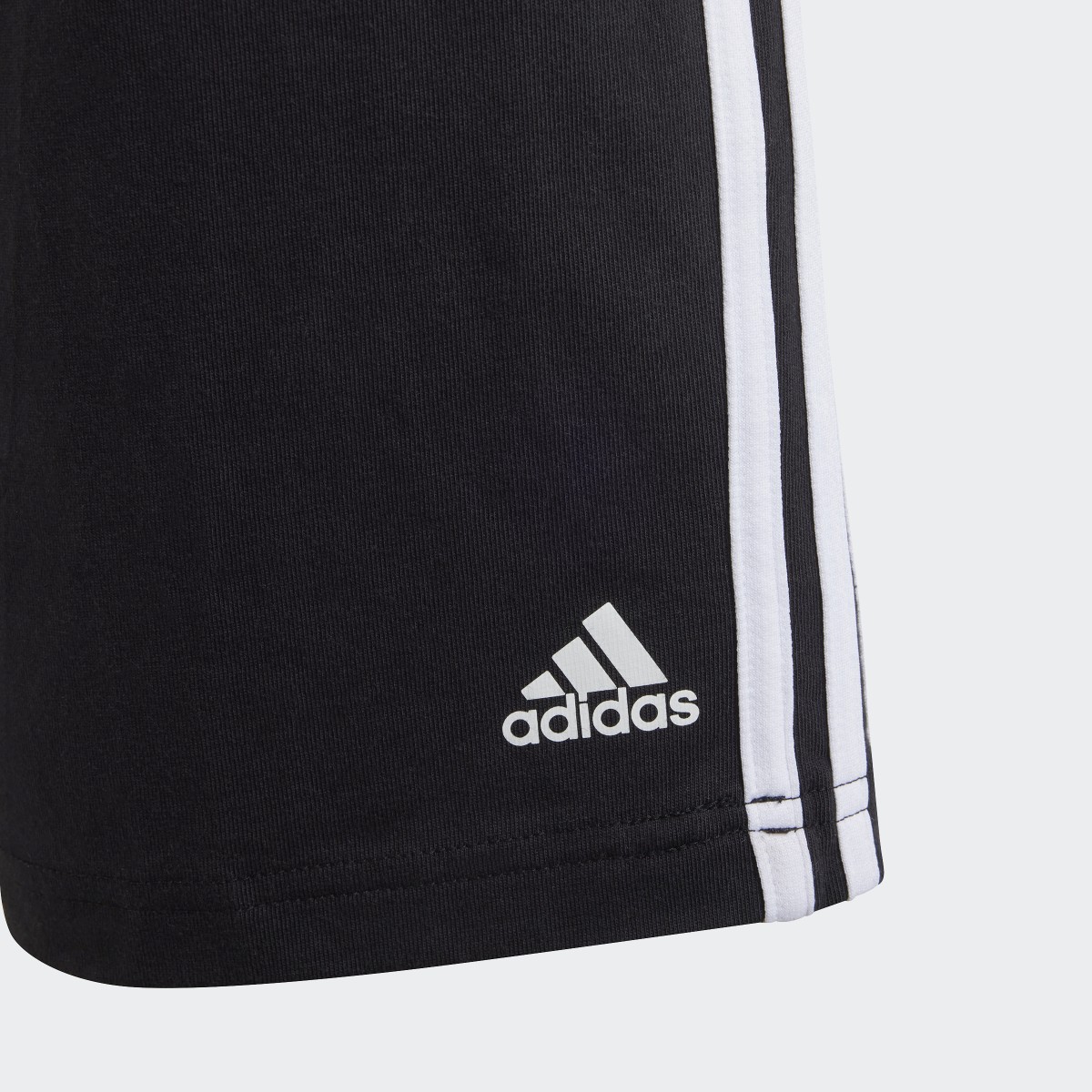 Adidas Essentials 3-Streifen Knit Shorts. 6