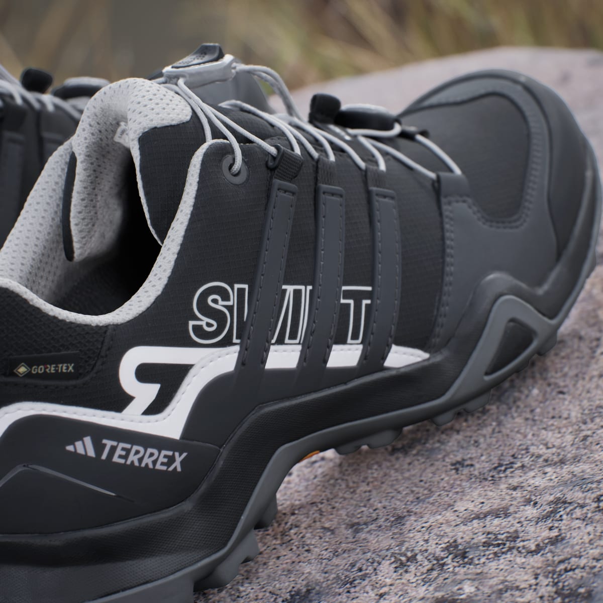 Adidas TERREX Swift R2 GORE-TEX Wanderschuh. 10