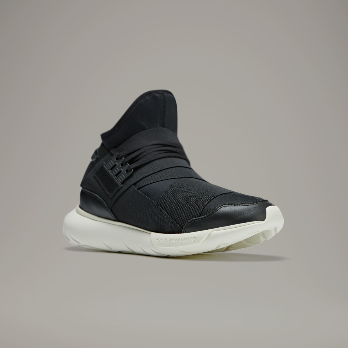 Adidas Y-3 QASA. 6