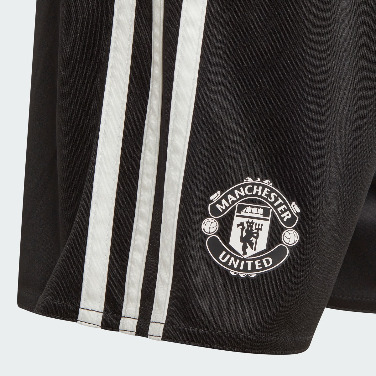 Adidas Manchester United 23/24 Mini-Auswärtsausrüstung. 4