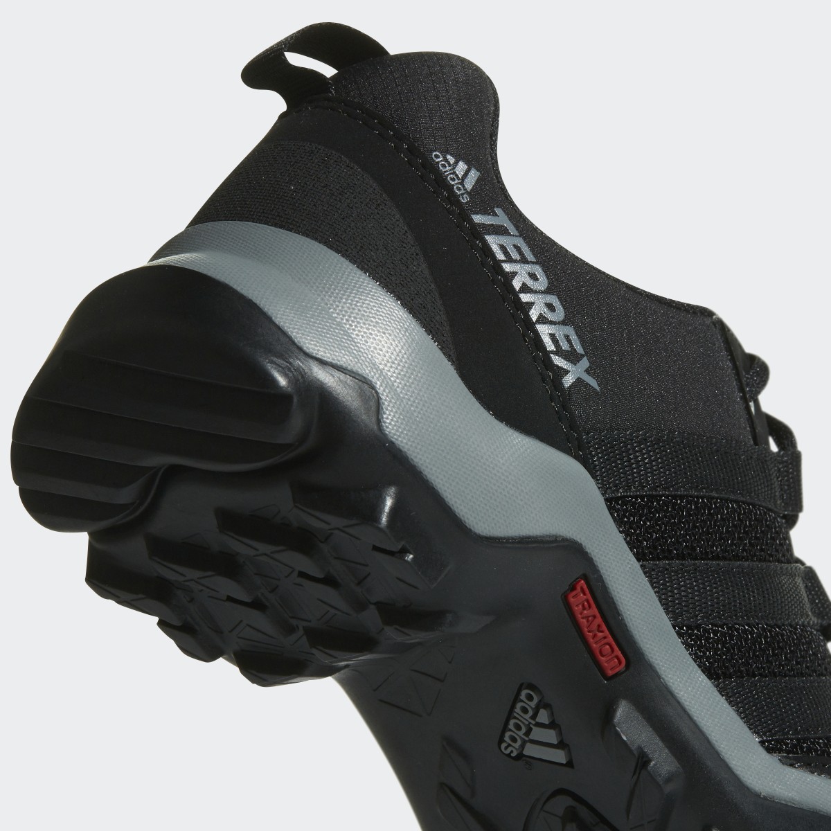 Adidas Chaussure de randonnée Terrex AX2R. 16