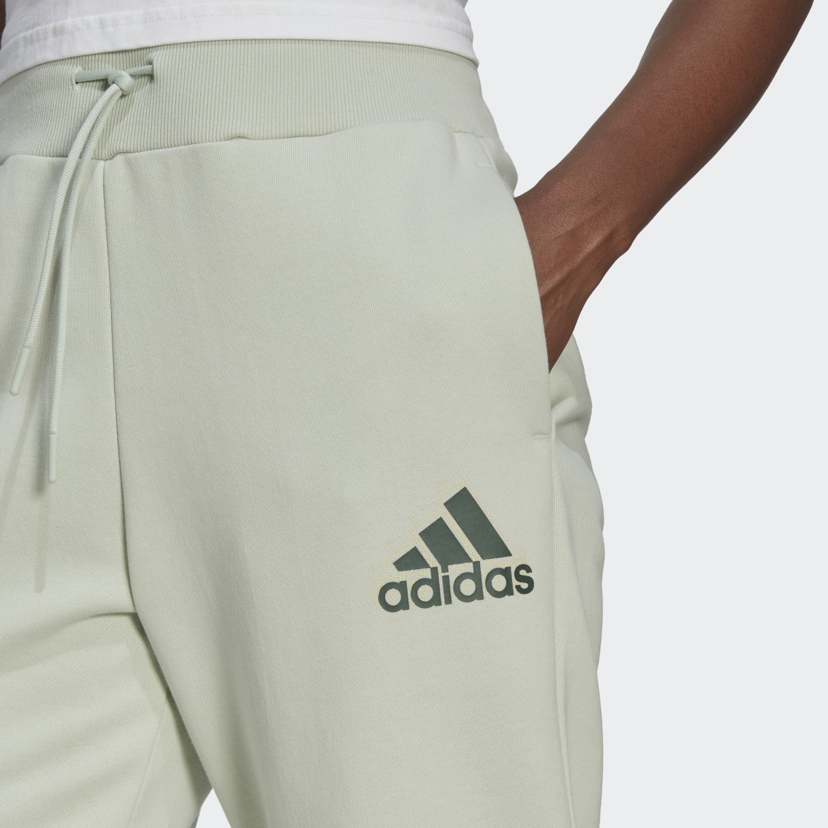 Adidas Pantaloni Essentials Multi-Colored Logo. 6