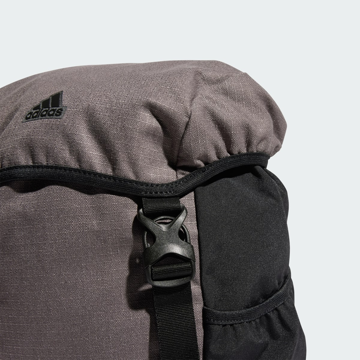 Adidas Xplorer Rucksack. 4