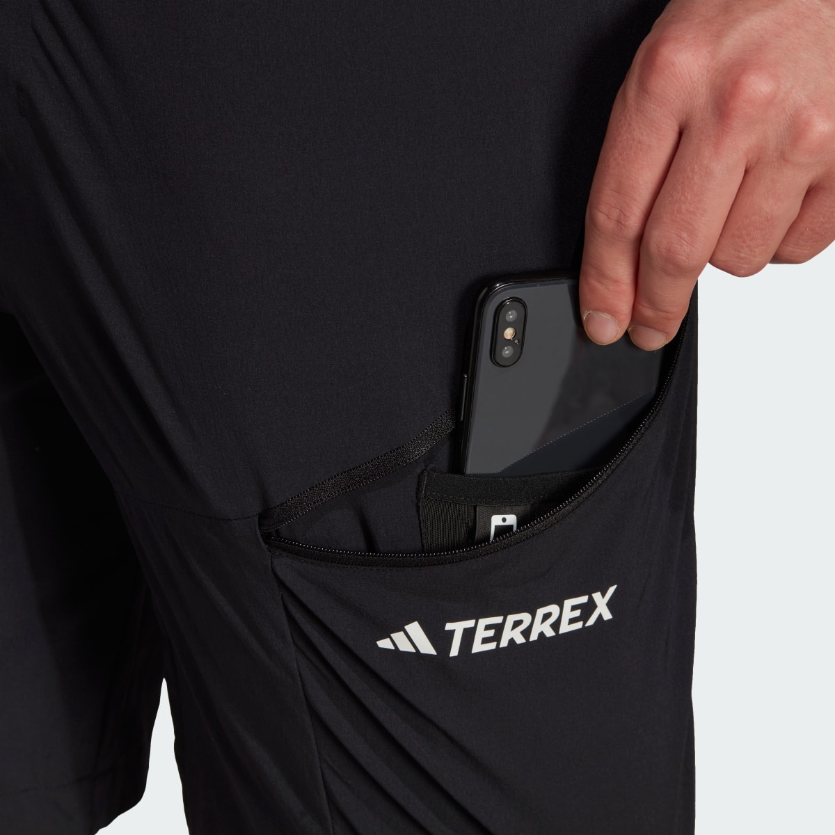 Adidas Short TERREX Xperior. 7