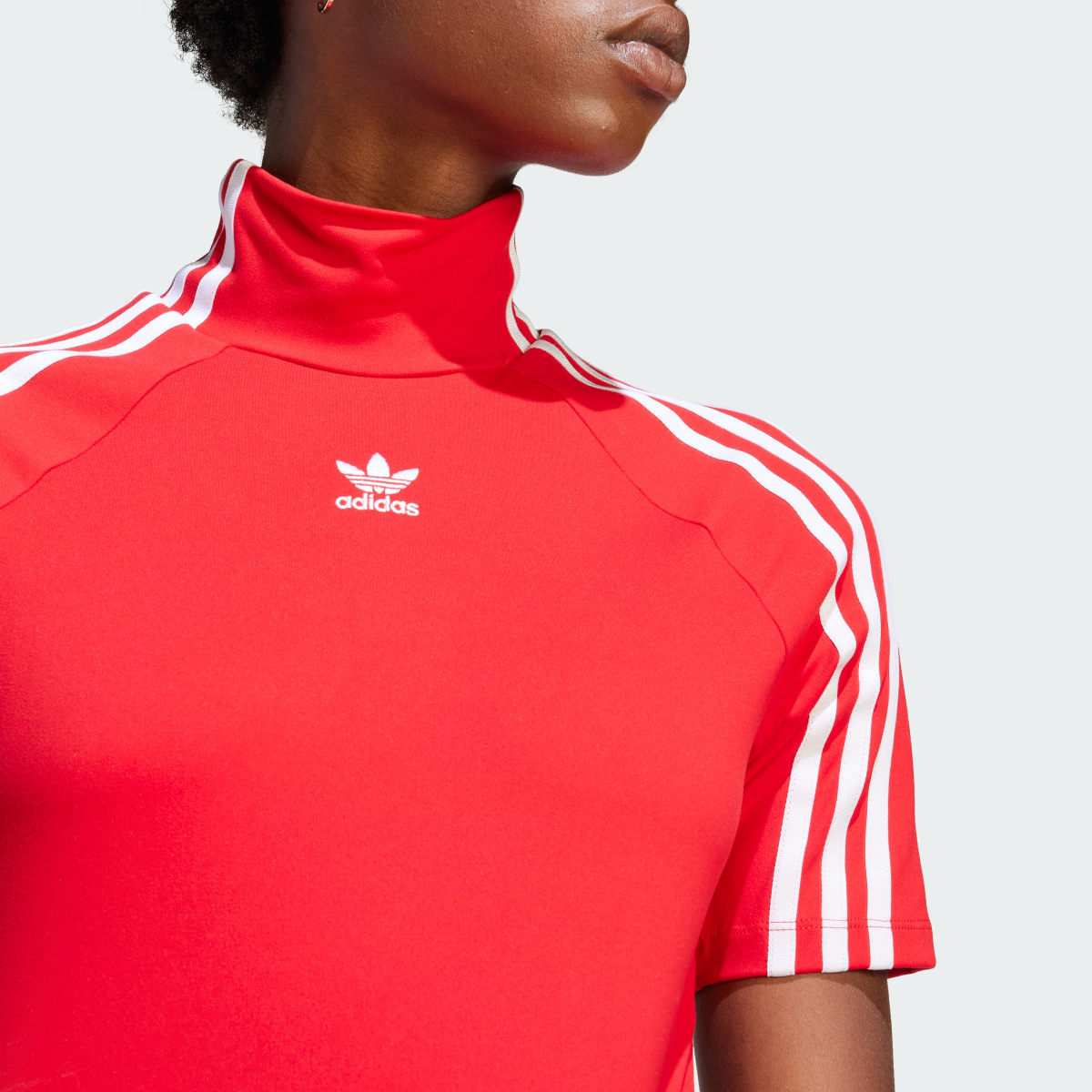 Adidas TIGHT SS TOP. 6