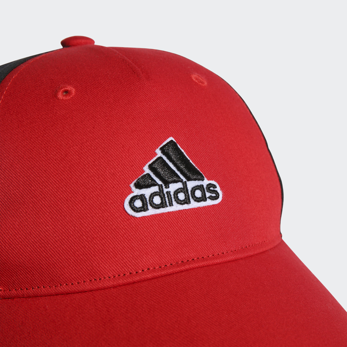 Adidas Cap. 4