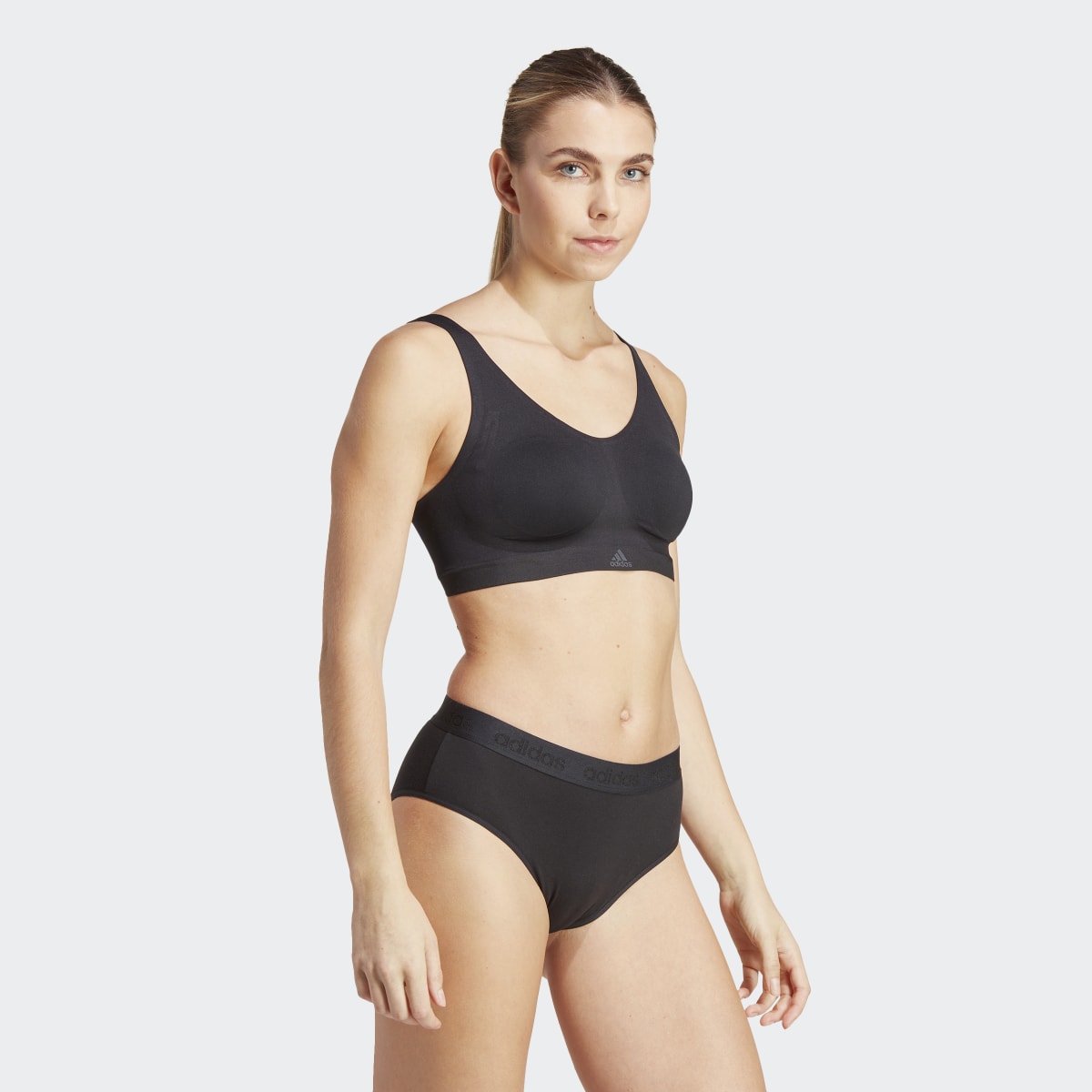 Adidas Active Micro Flex Naked Seamless Two-Ply Bra. 4