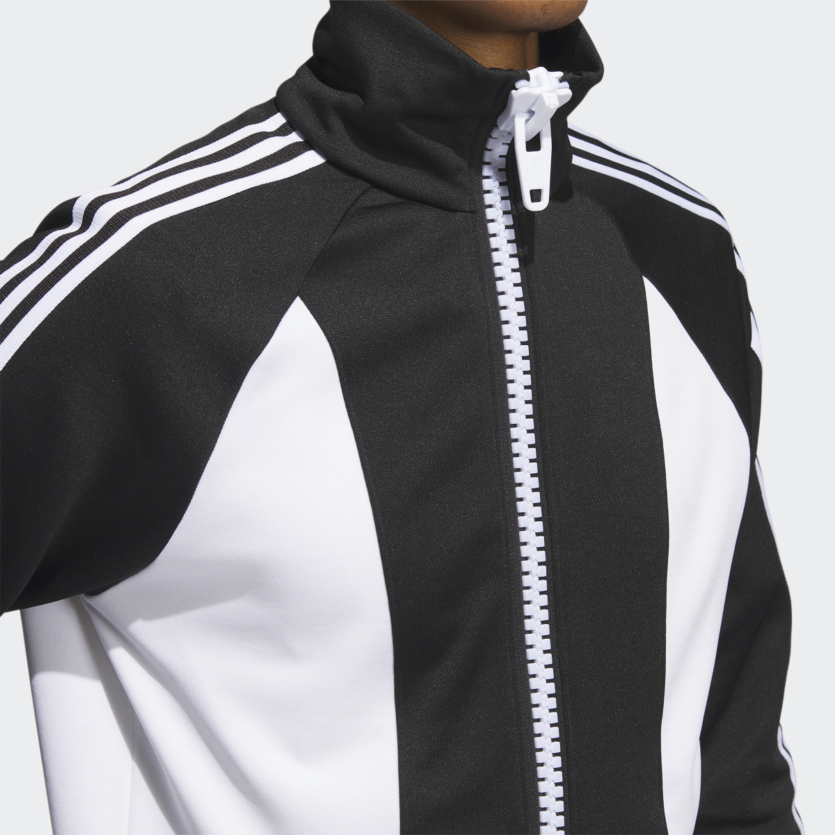Adidas Veste à gros zip Jeremy Scott. 6 Adidas Veste à gros zip Jeremy Scott. 6