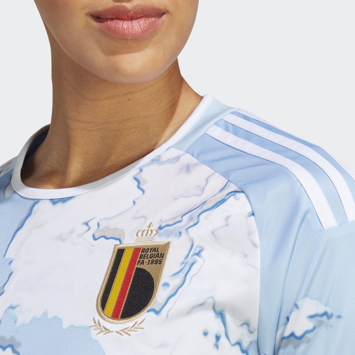 Adidas Belgien 23 Auswärtstrikot. 8