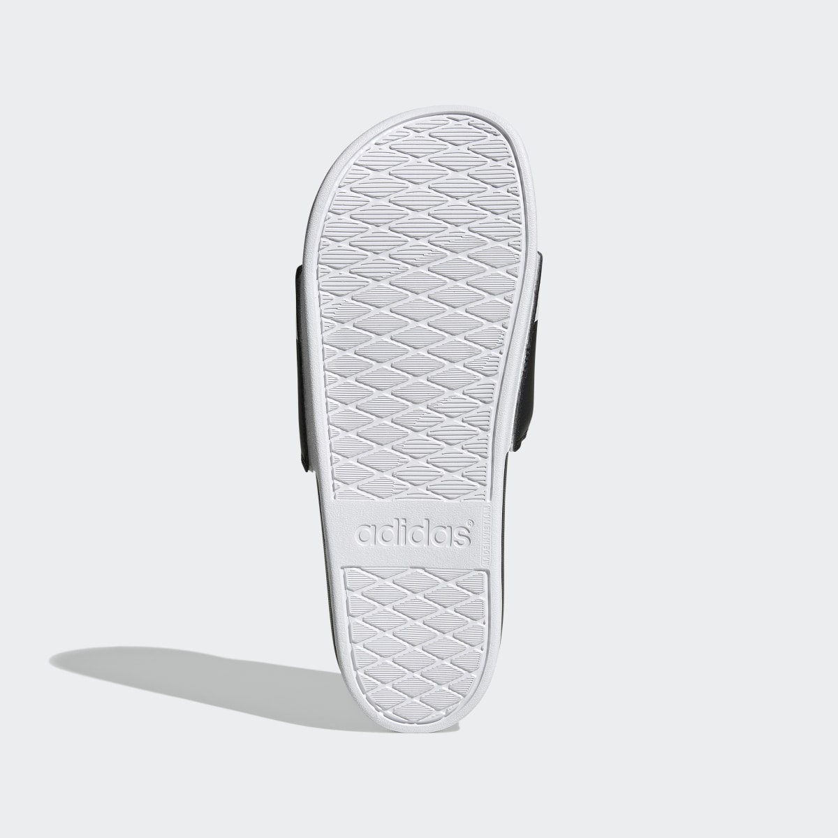 Adidas Chancla Adilette Comfort. 4