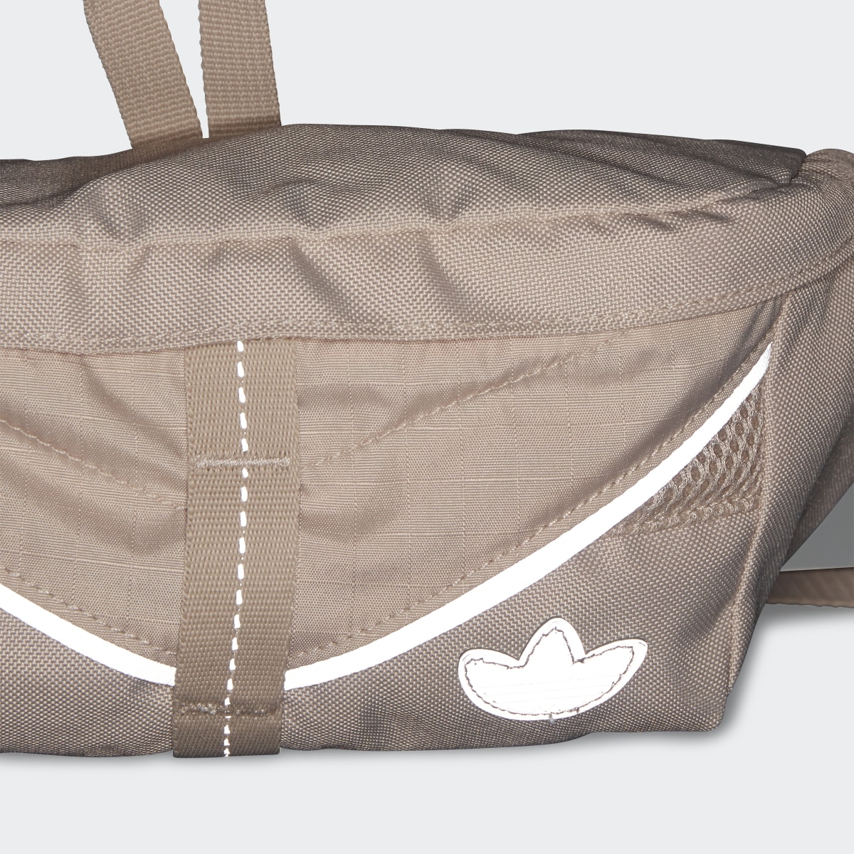 Adidas Bauchtasche. 7