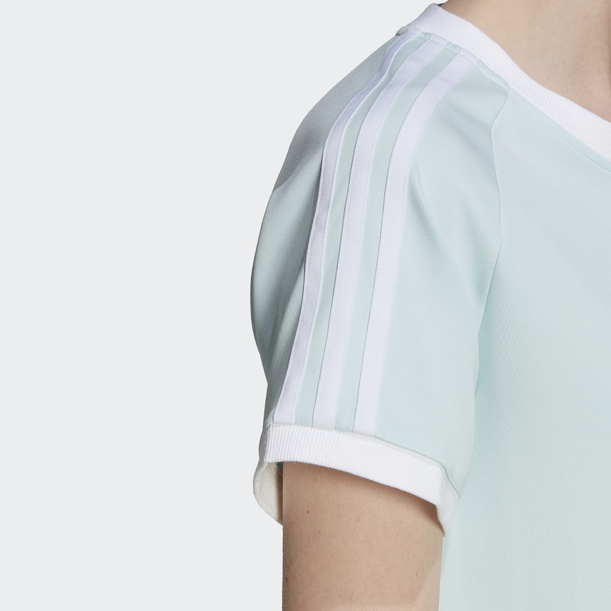 Adidas T-shirt Adicolor Classics Slim 3-Stripes. 7