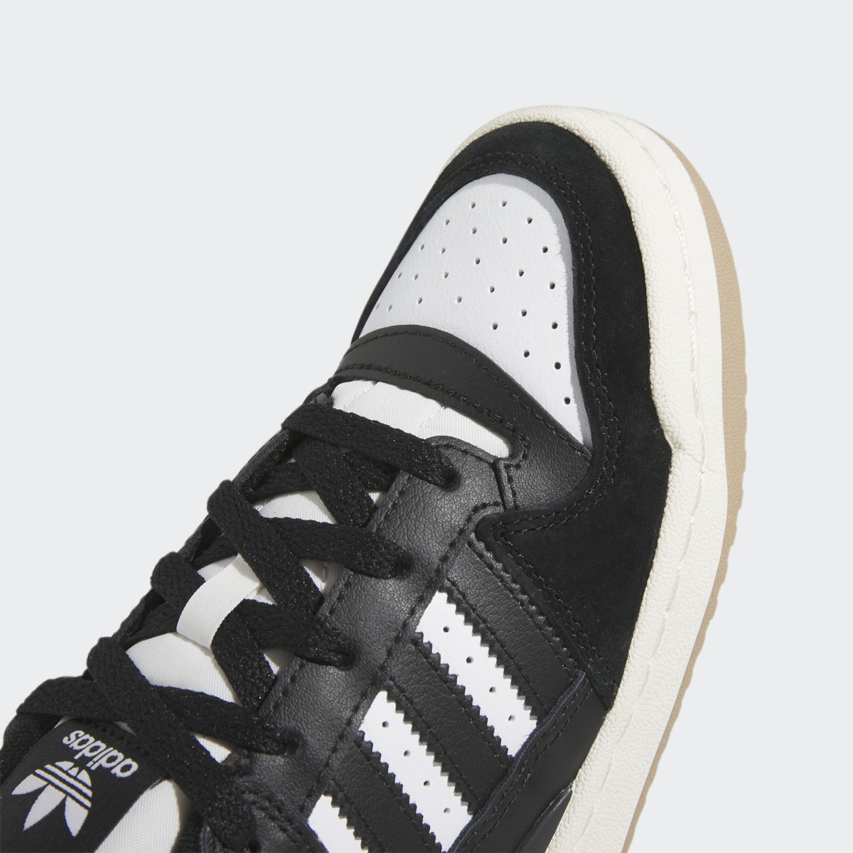 Adidas Chaussure Forum Low. 9