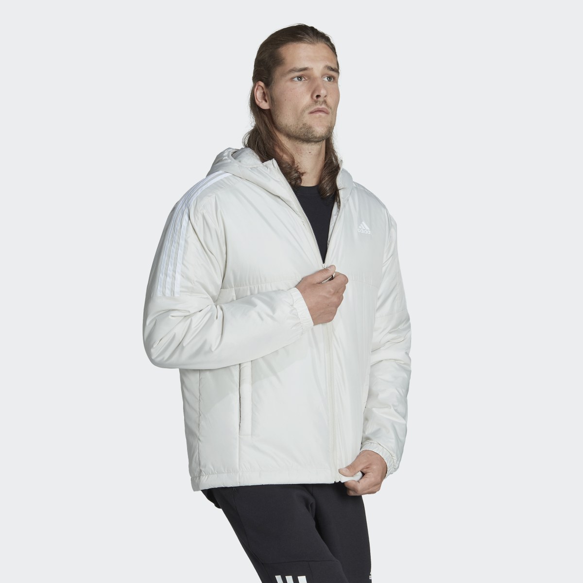 Adidas Chaqueta con capucha Essentials Insulated. 4