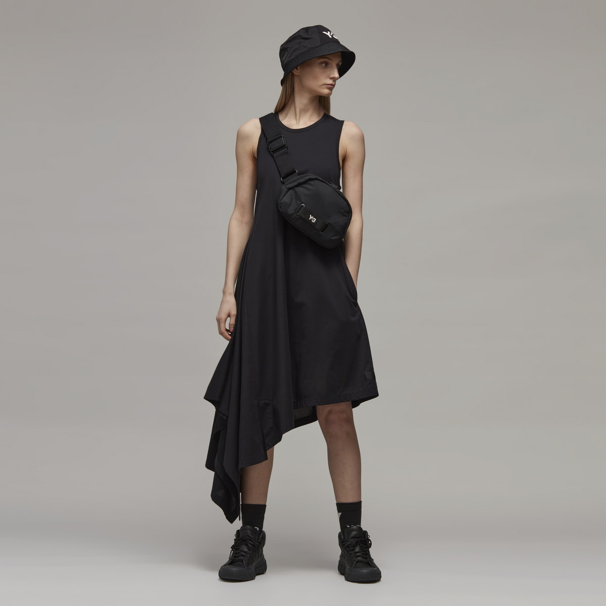 Adidas ASYMM DRESS. 5