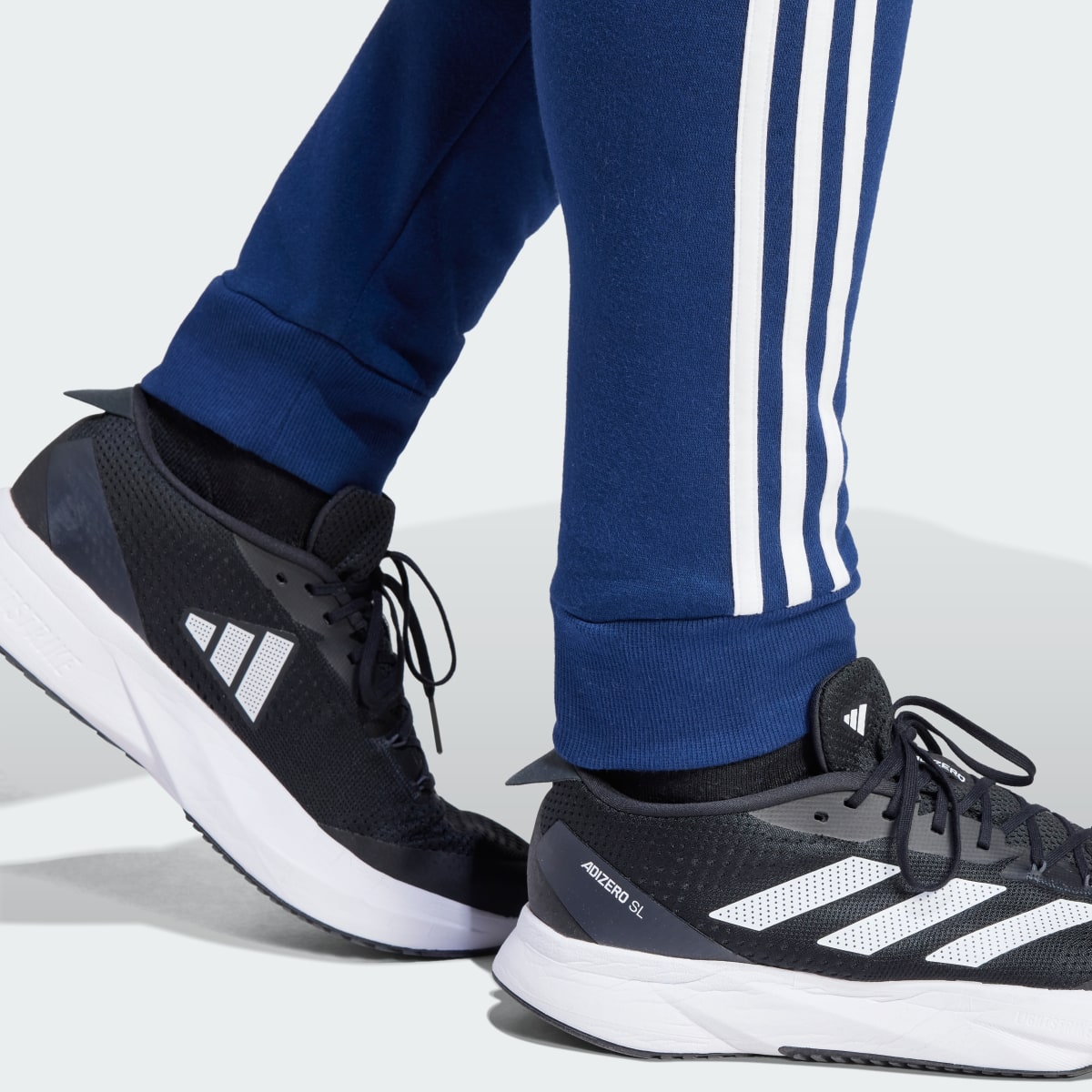 Adidas Spodnie dresowe Tiro 24. 6