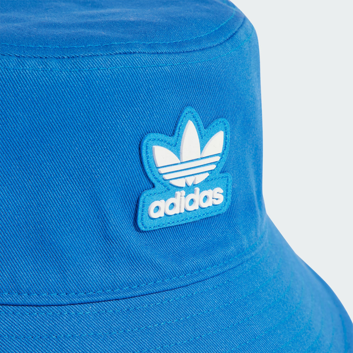 Adidas Cappello adicolor Classic Stonewashed Bucket. 4