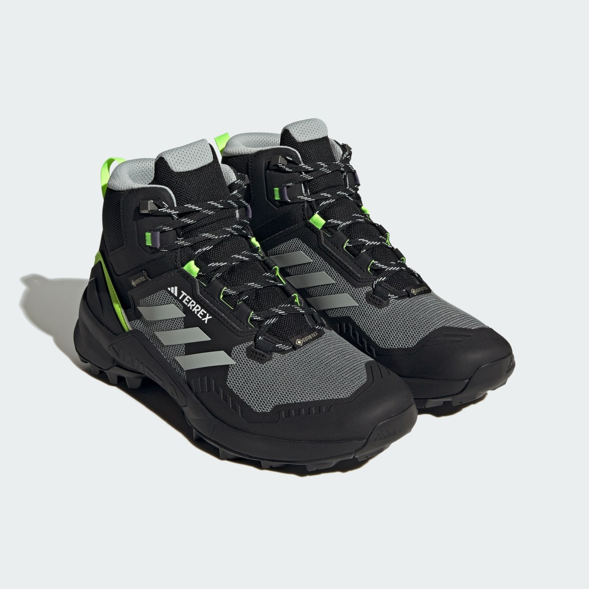 Adidas Terrex Swift R3 Mid GORE-TEX Yürüyüş Ayakkabısı. 9