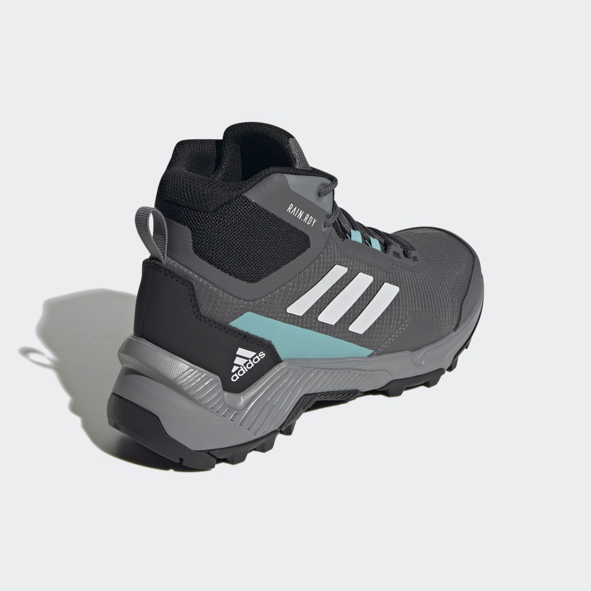 Adidas Zapatilla Eastrail 2.0 Mid RAIN.RDY Hiking. 6