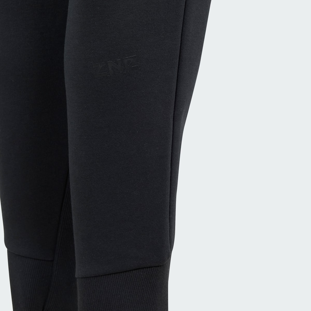 Adidas Pantaloni adidas x Star Wars Z.N.E.. 5