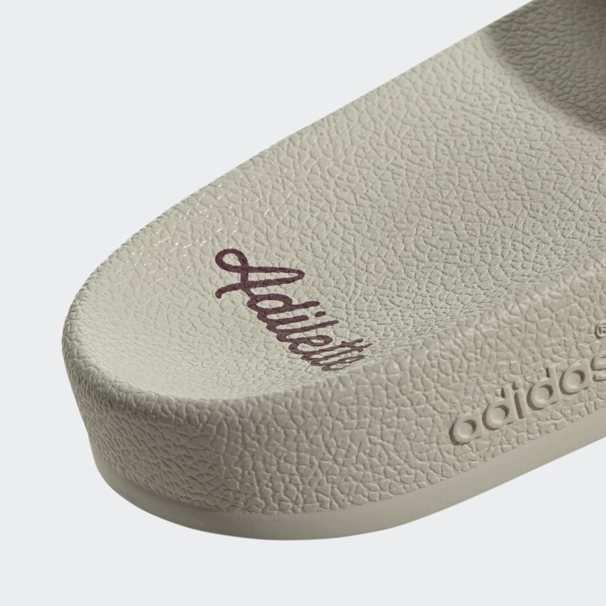 Adidas Sandalias adilette. 10