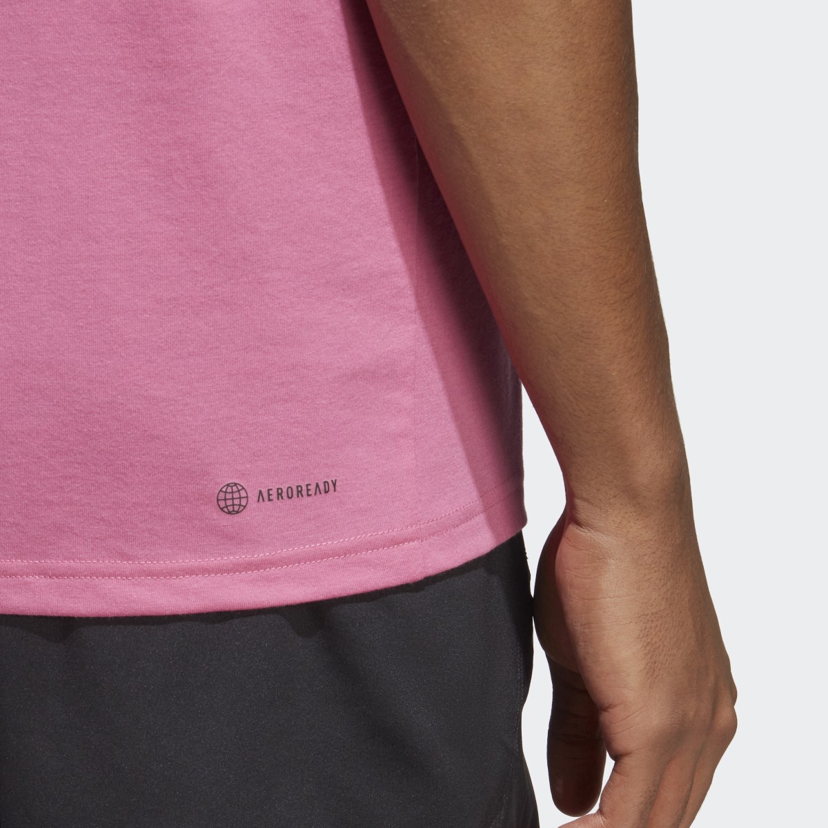 Adidas Playera Deportiva Train Essentials Feelready Logo. 7